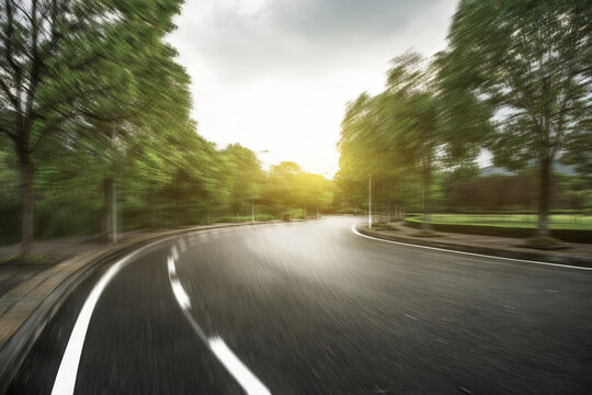 城市郊区的沥青道路