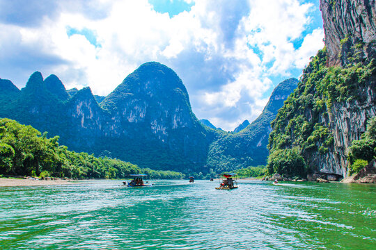 广西阳朔遇龙河桂林山水