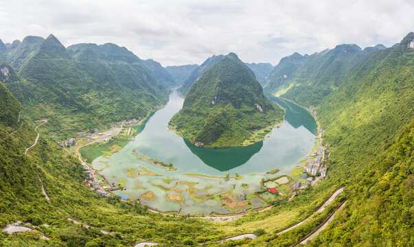 红水河第一湾