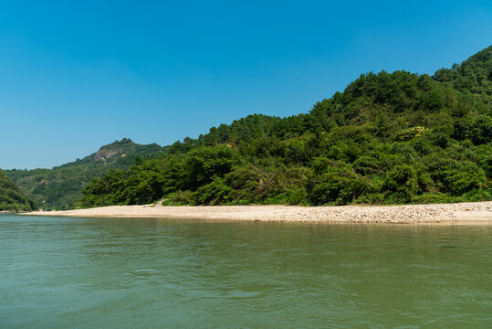 崀山漂流景区河面风景