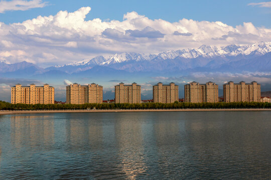 嘉峪关东湖风景