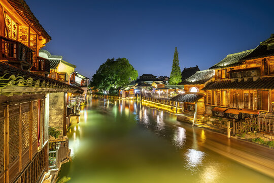 江南古镇乌镇夜景