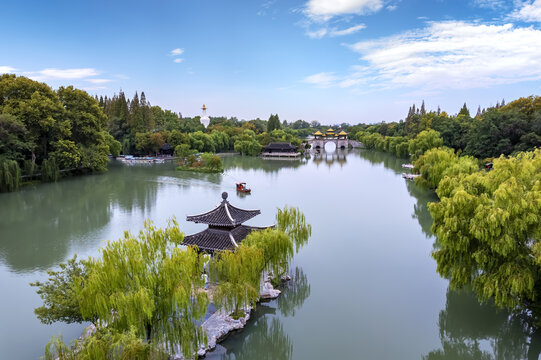 航拍扬州瘦西湖特写