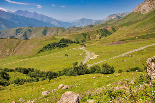 崇山峻岭与山景