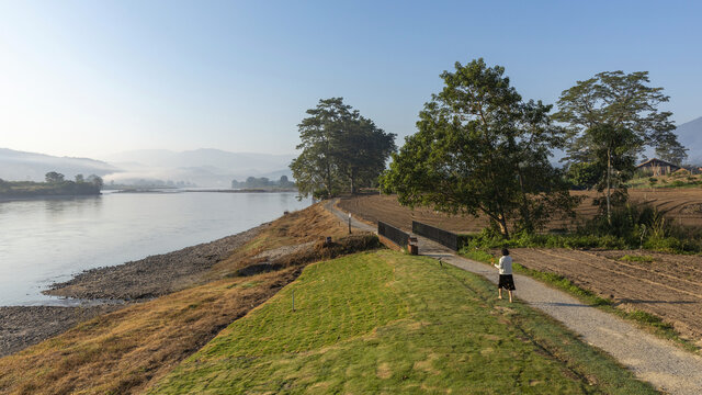 云南保山勐赫小镇潞江风景