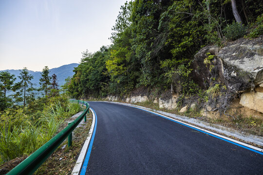 江西婺源江岭景区上山的道路