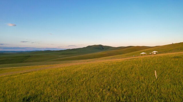 内蒙古草原风光唯美背景壁纸
