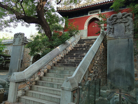 北京八大处公园证果寺山门