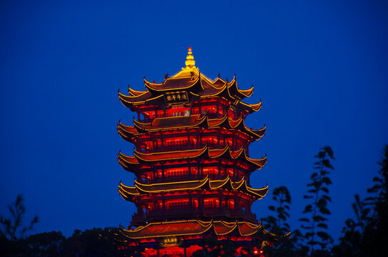 远观夜景湖北黄鹤楼