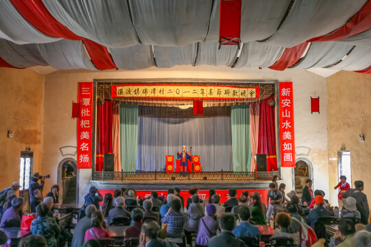 新安江山水画廊绵潭戏院