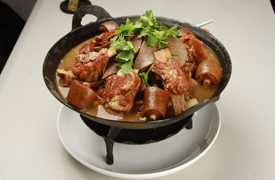鐵鍋驢肉