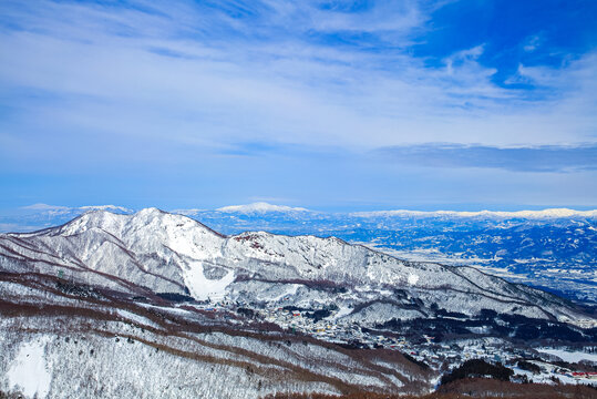 日本藏王山滑雪场树冰原