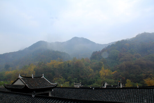 湖北新五师司令部旧址秋景