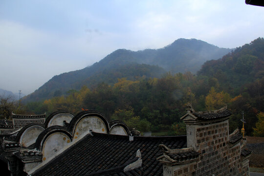 湖北新五师司令部旧址秋景