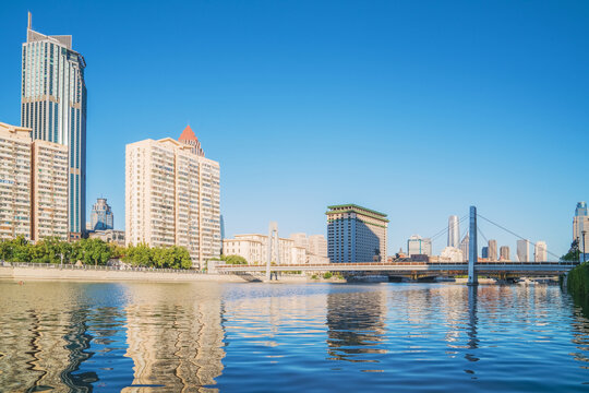 天津城市建筑和海河和桥梁