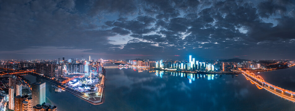 长沙北辰三角洲城市夜景航拍