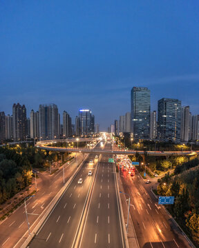 济南北园高架路夜景