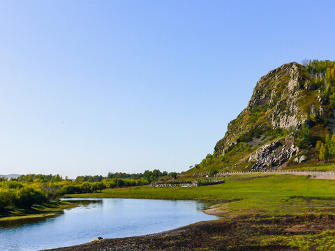 河流草原树林高山