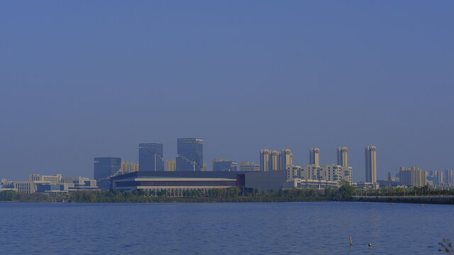 秋日武汉湖景