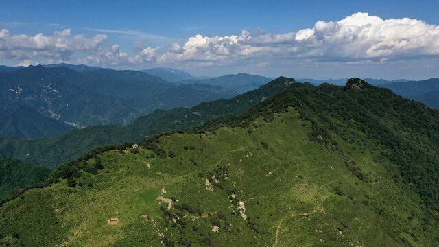 航拍秦岭山脉