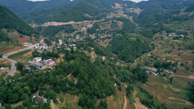 航拍商洛天蓬山寨景区秦岭山脉