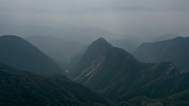 航拍秦岭山脉秋天景色