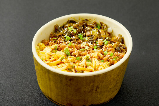 三色飯
