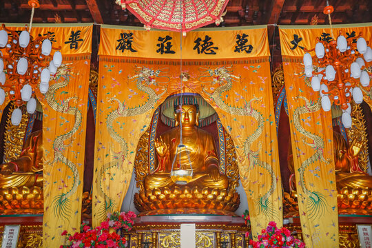 芜湖广济寺佛像