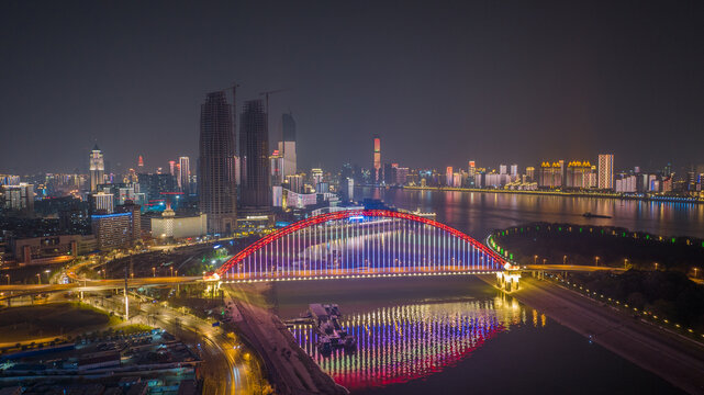 武汉晴川桥夜景