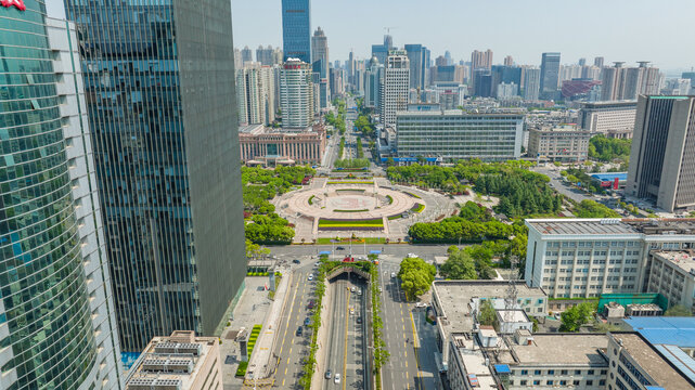 武汉洪山广场