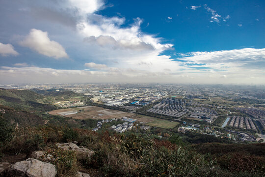 大阳山俯瞰高新区