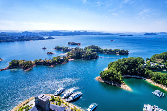 航拍杭州千岛湖湖泊水景