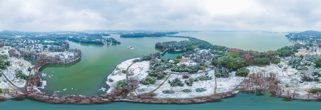 武汉东湖磨山风景区冬季雪景