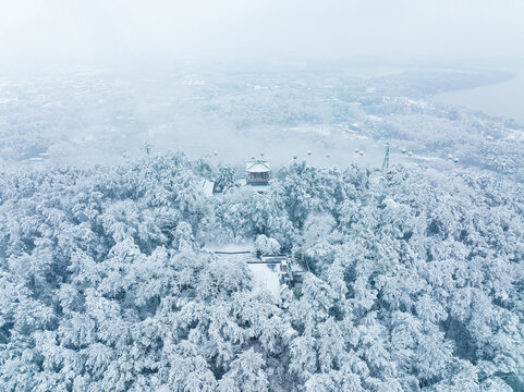 武汉东湖磨山风景区冬季雪景