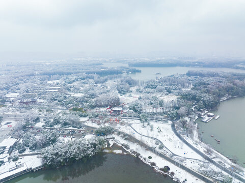 武汉东湖磨山风景区冬季雪景