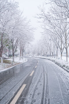 武汉东湖磨山风景区冬季雪景