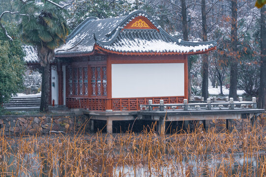 武汉东湖磨山风景区冬季雪景