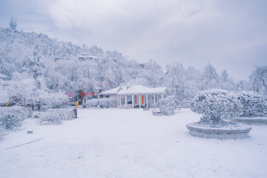 江西庐山风景区雪景风光