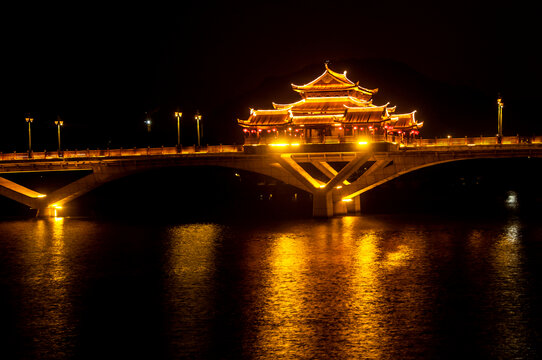 漳州南山桥夜景灯光