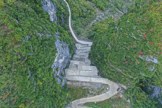 令牌石盘山公路