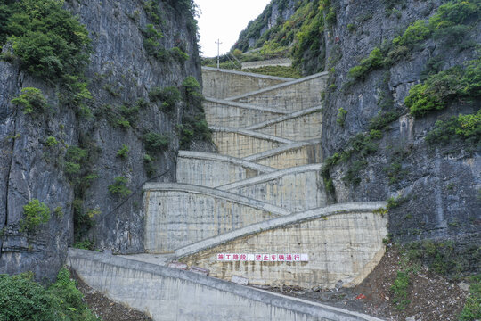 令牌石盘山公路