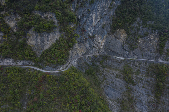 悬崖公路山区公路