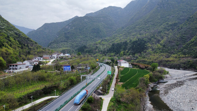 秦岭山水风光