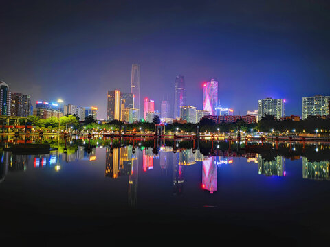 广东东莞天空之镜夜景