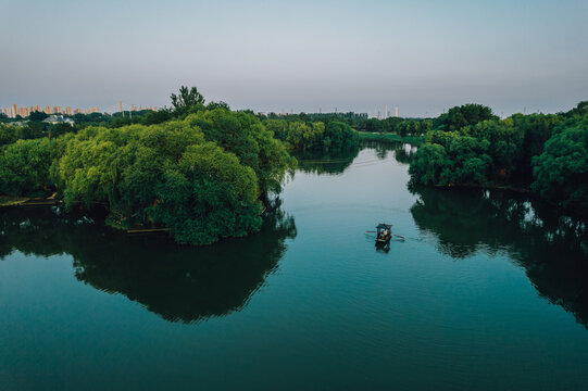 木船游湖