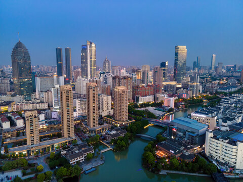 航拍江苏无锡城市风貌夜景