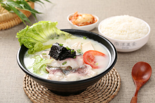 鱼肉汤饭