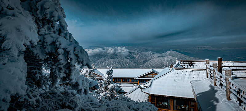 峨眉山雪景