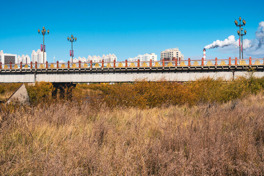城市跨河公路橋