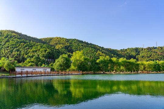 天沐湖风光